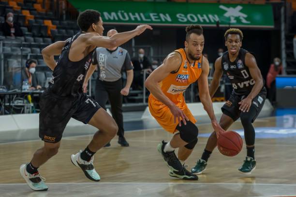 轻核心在防 轻核心在防