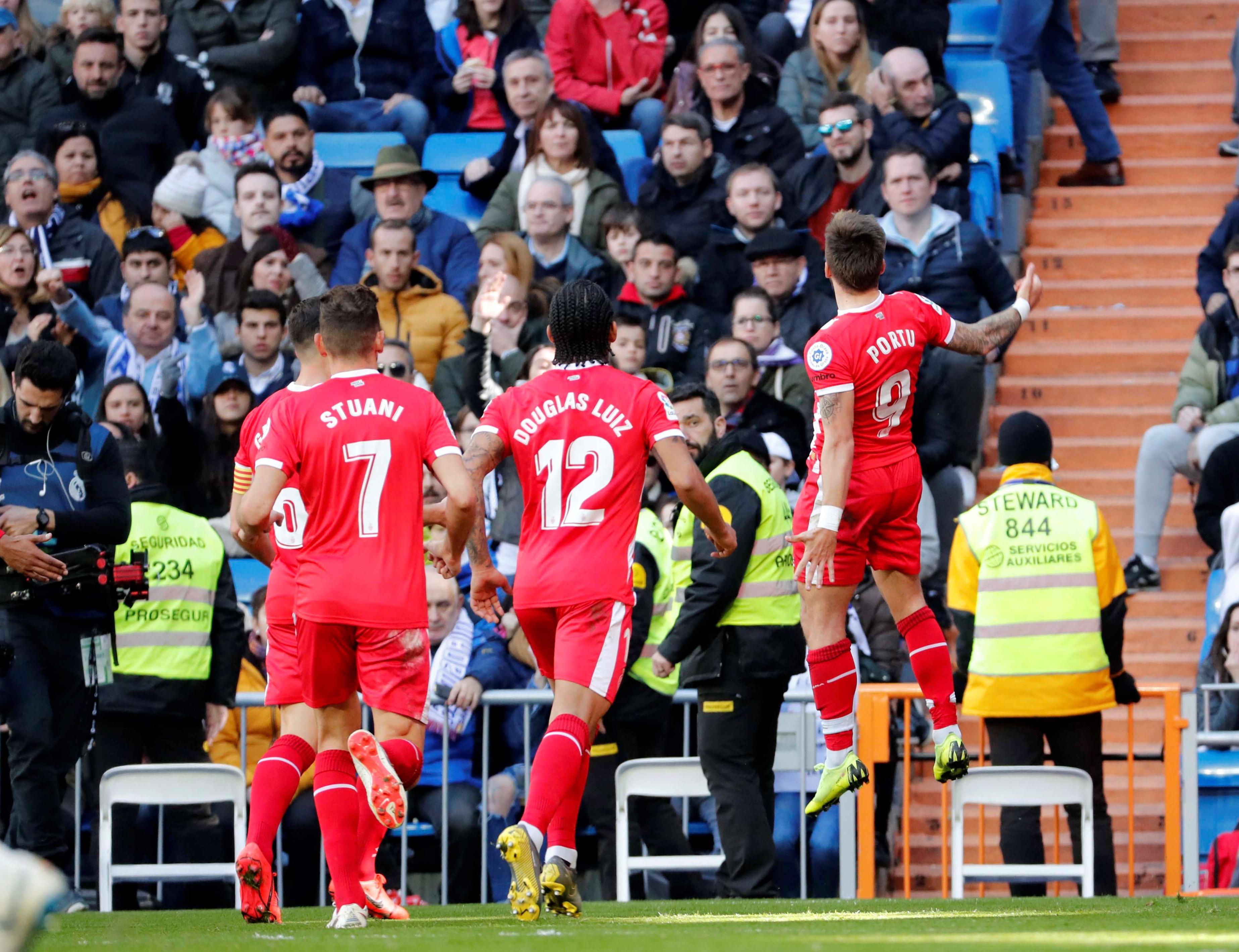 休斯在接受 休斯在接受